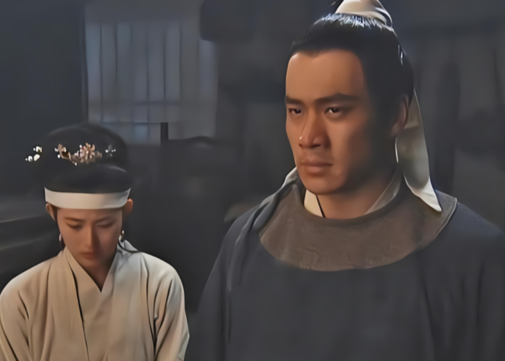 难怪武大郎会被潘金莲害死,儿时只见他的好,长大才他_