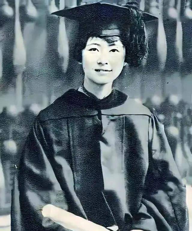 "民国第一才女"林徽因指着一个市长:"我林家满门忠烈,你又算什么东西?