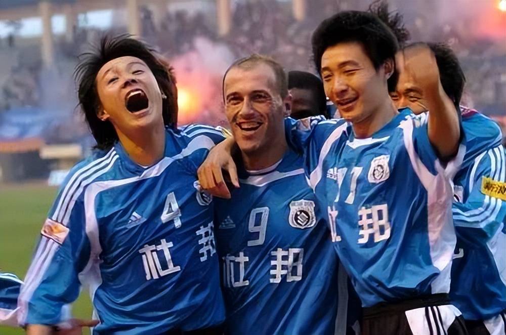 分享老扬大连实德时期10个经典瞬间_联赛_大连队_主场