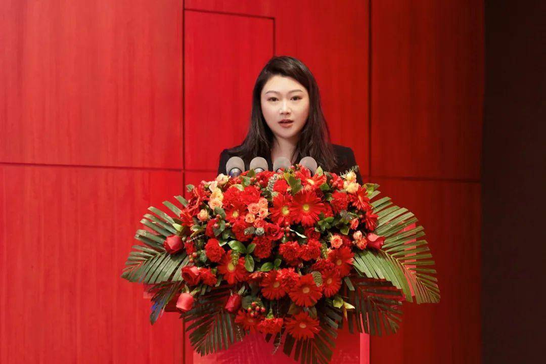 刘舒琪董事长作2023年度通威股份工作总结及2024年工作计划,并表示