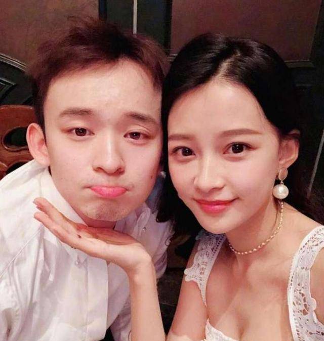 董子健和孙怡也是一对明星夫妻,两个人已经结婚好几年了,却还只有二十
