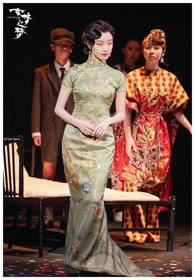 倪妮演绎《如梦之梦》专属版,与非遗技艺相融,独特香兰旗袍!