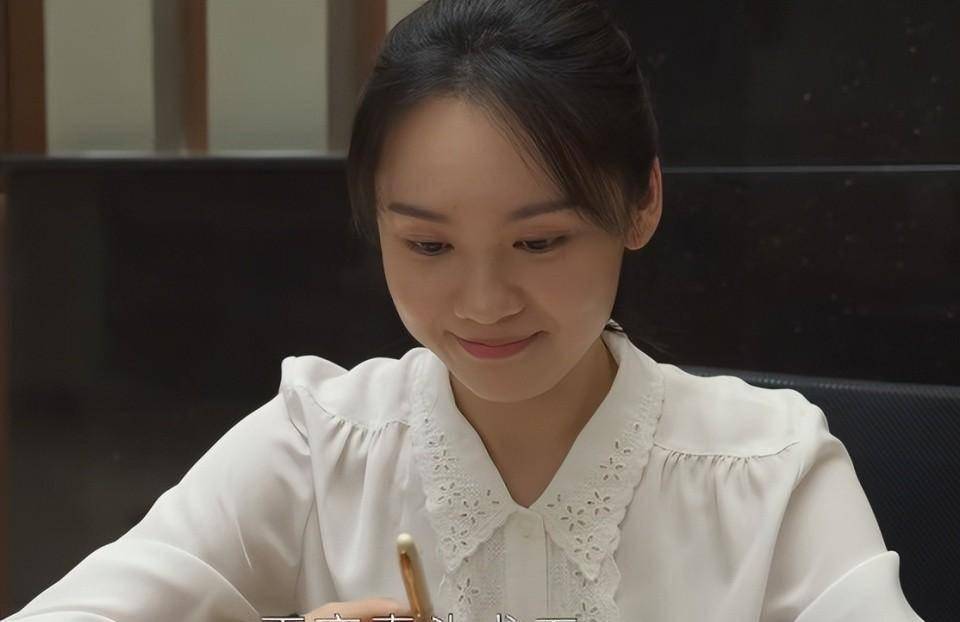 《大江大河3》情妇冯欣欣:真实的人性与复杂的情感