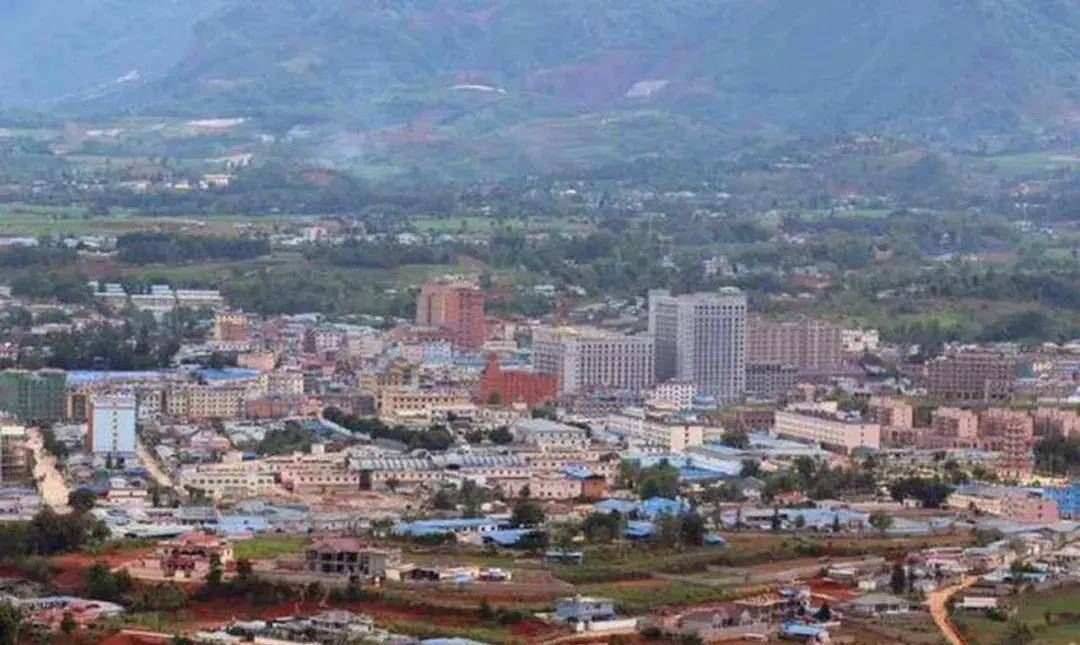 从世纪毒枭到缅甸首富,一个华人家族300年的家国悲欢