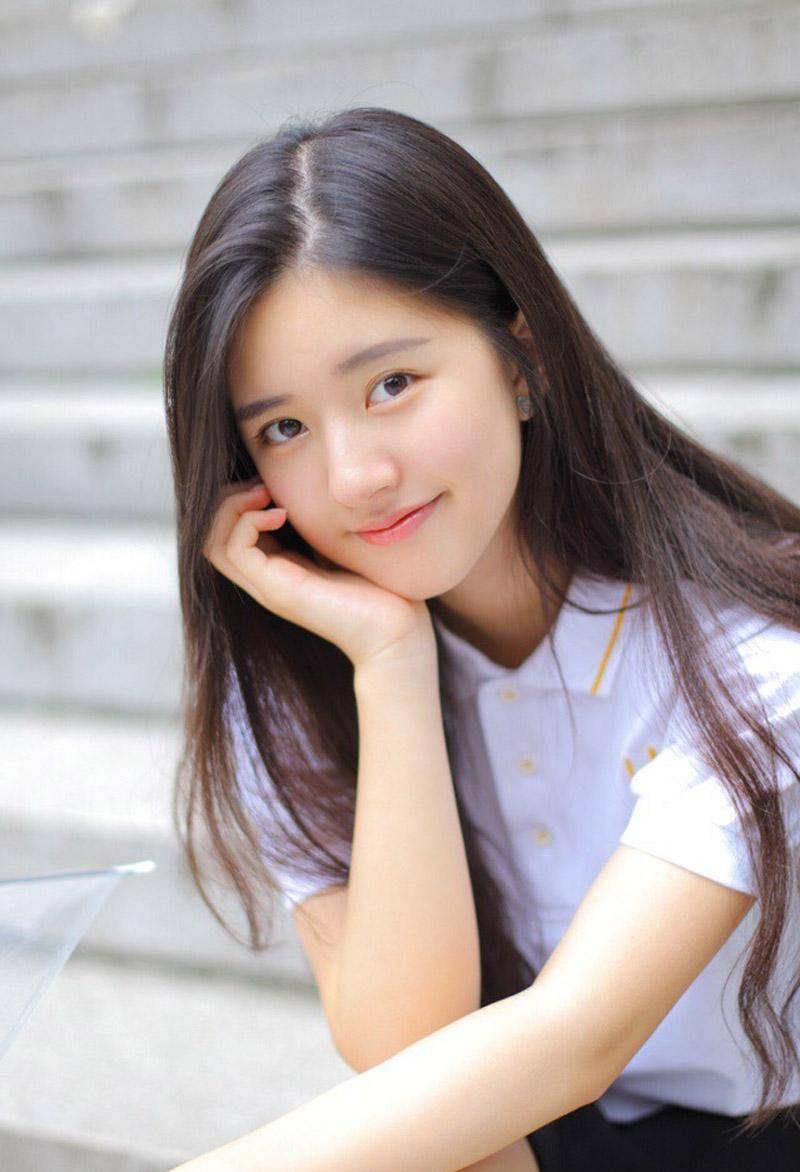 张艺兴赵露思同回一家酒店?工作室阴阳怪气回应,实在让人佩服!