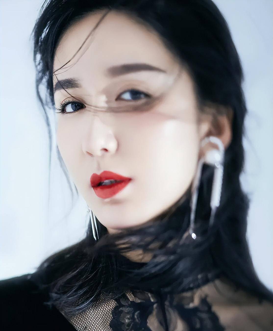 开播两天拿下收视率全国第一,央视这部剧,22岁女3号向