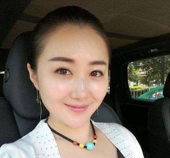 宋小宝现任妻子霍晓红图片