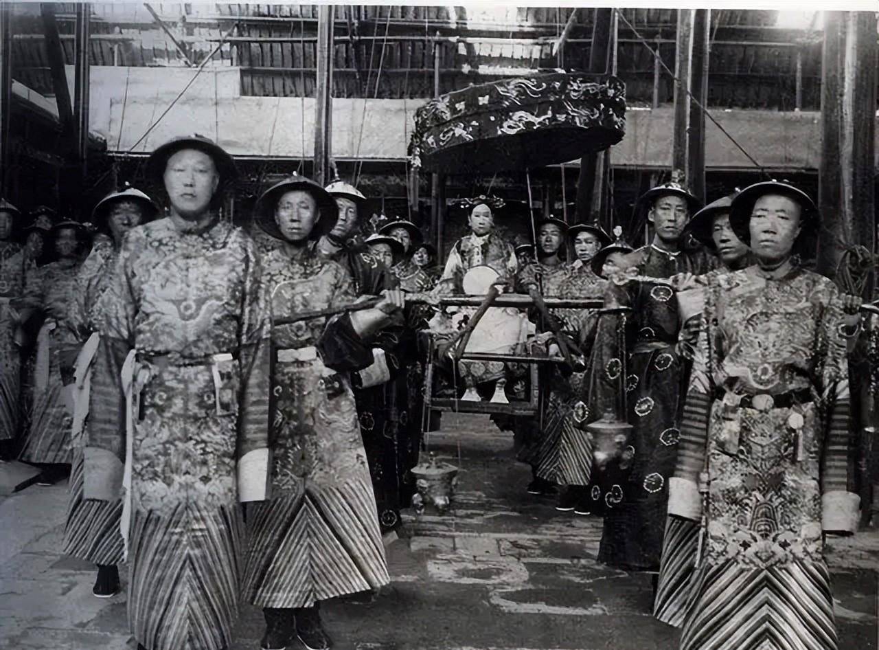 慈禧太后死后,李莲英还活了3年,"红人"李莲英下场怎样