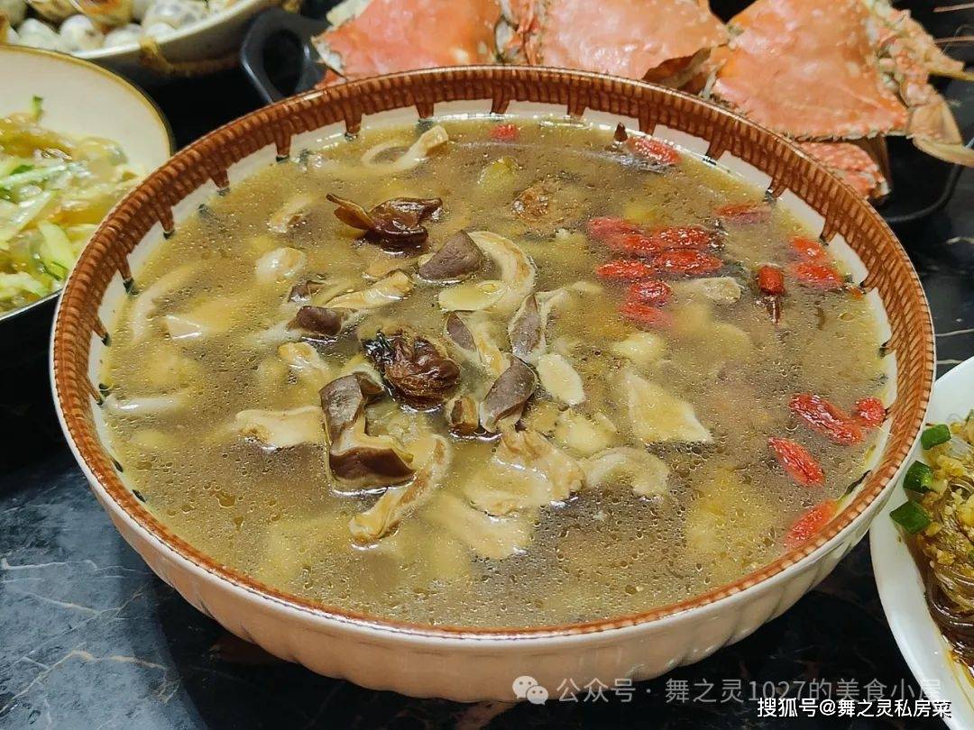 福建一家花一千块做的年夜饭,13道菜寓意足,全家都开心_传统_价格