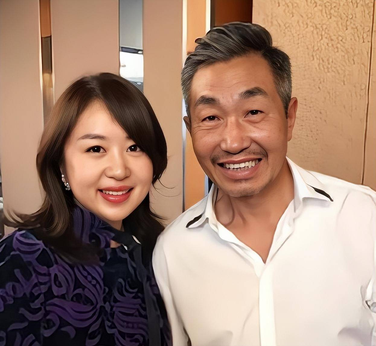 杜源这位用实力征服观众的演员,一步步成为自身闪亮但低调的"老戏骨"
