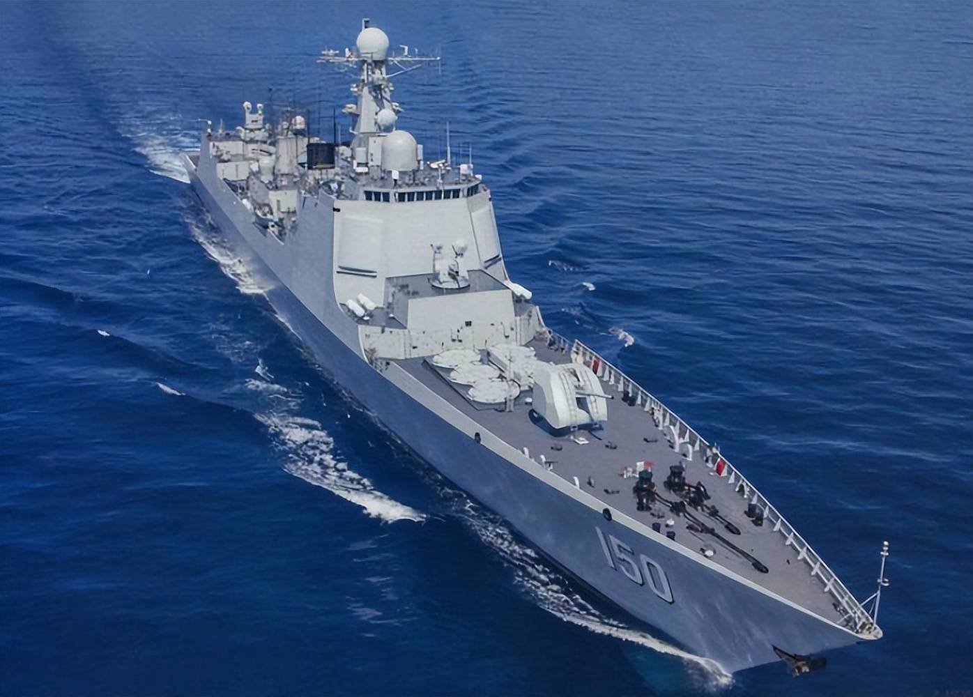 艘现代级驱逐舰,很大一方面原因,就是为了提高海军舰队的中程防空能力