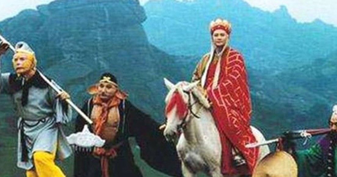 把三人的名字连就