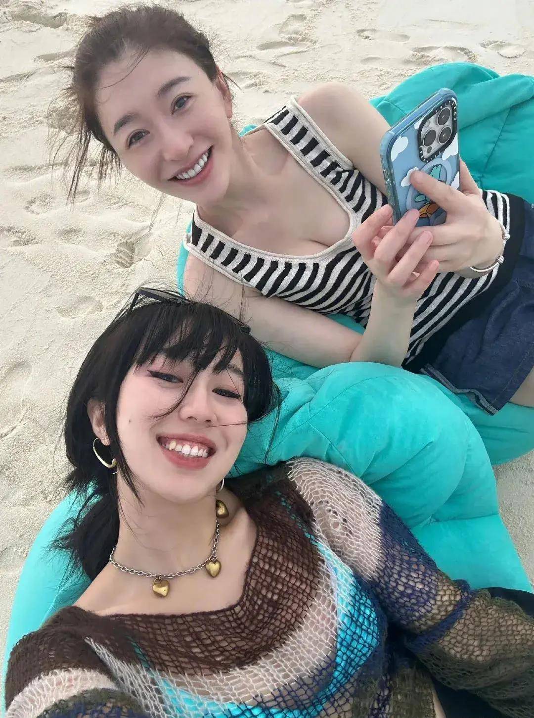 李小冉47岁依旧风韵犹存,网友惊叹:美得让人窒息!_影视圈_演技_表演