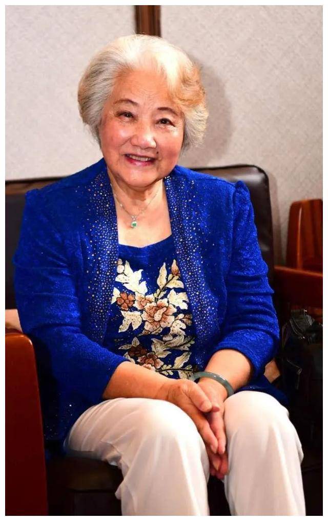 祝希娟永远前卫!45岁跨海展翅,60岁迈入美梦,80岁缔造新生!