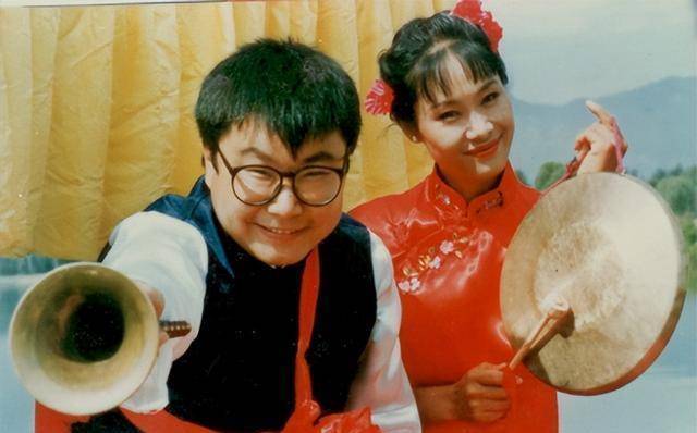 55岁的尹相杰,已经活成了一个"笑话"_说唱_于文华_音乐