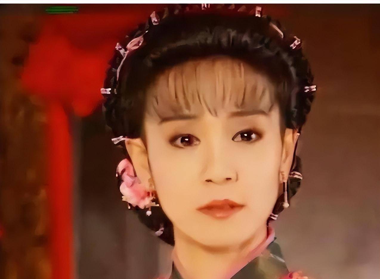 65岁刘雪华:独居13年,全天开着电视,她的寂寥背后是1亿人的痛