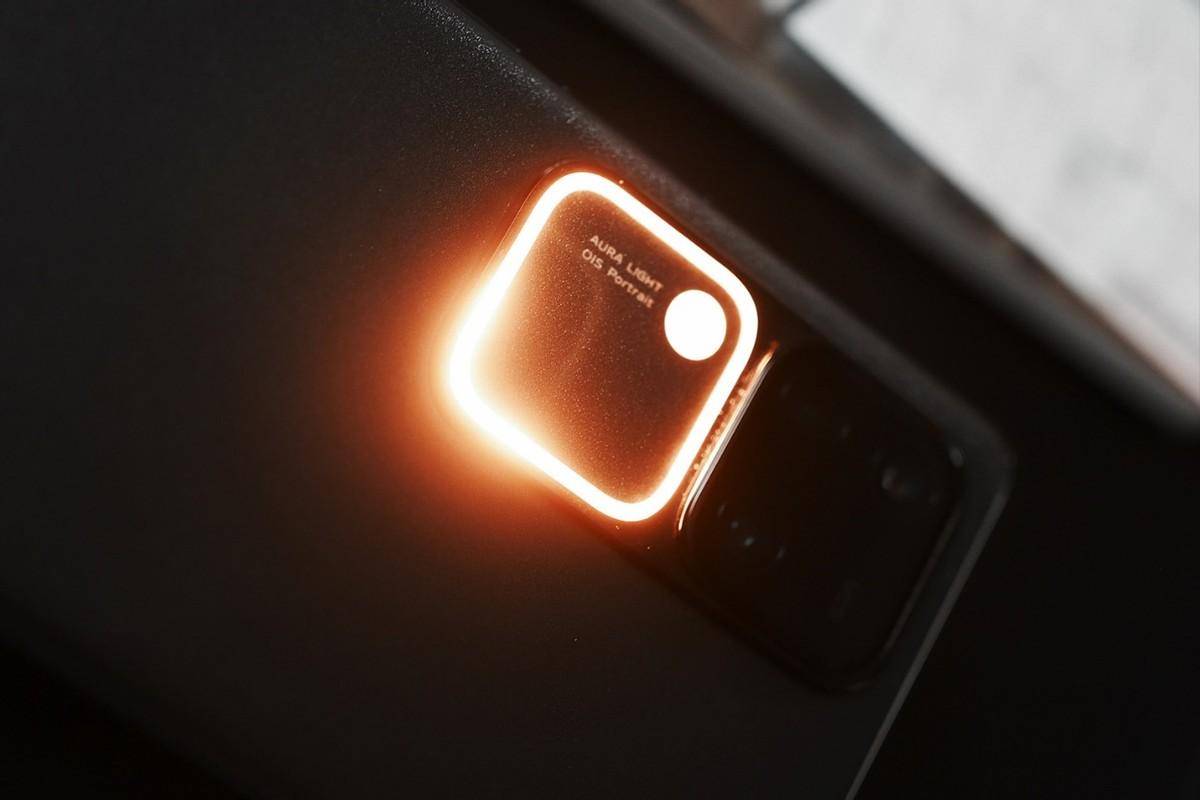 小米civi3,vivo s18 pro之间应该怎么