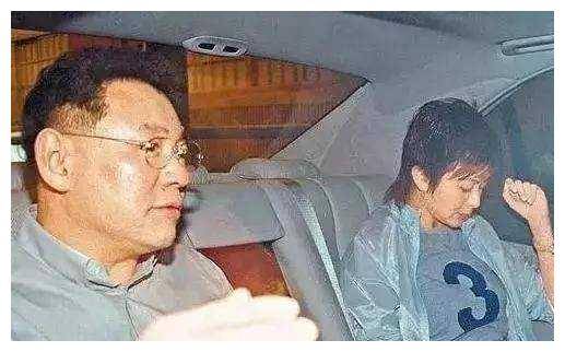 关之琳,李嘉欣竞逐富豪刘銮雄,却遭他人抢走,迷失嫁衣幸福_感情_香港