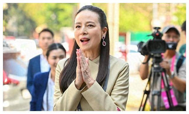 华裔女富豪创亚洲历史，当选泰国足协主席，发誓带队进世界杯