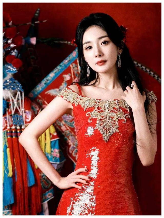 《李沁春晚扮宋代美女,陈红相似度惊人,能演得惟妙惟