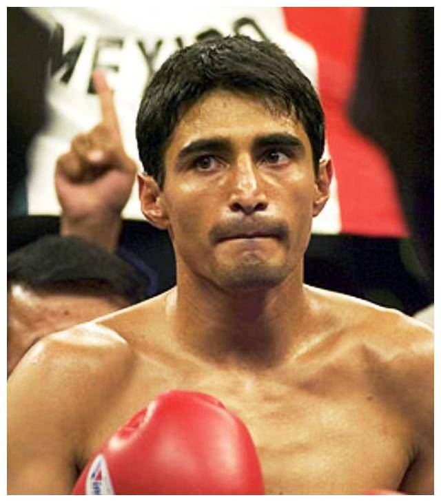 拳王莫拉雷斯:力量最大,技术最好的对手不是帕奎奥