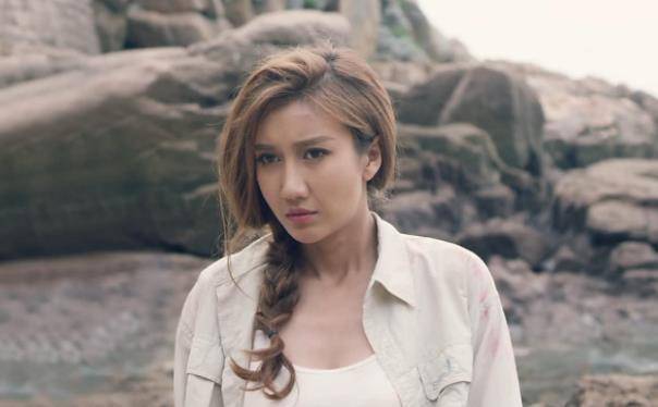 如今的杨凯迪算是有了些名气,出演的作品也多了些.
