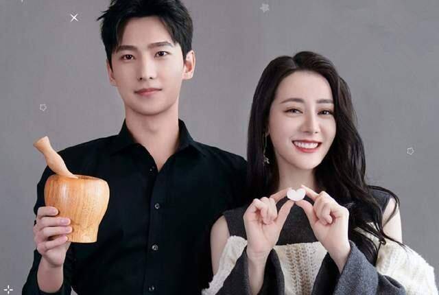 迪丽热巴豪宅惹人羡慕,杨洋钱途堪忧,荣耀成炫富之地