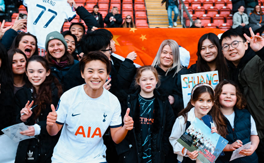 1-1,王霜海外爆发,3分钟内两次突破对手防守,超过40.