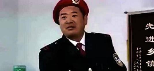 因为赵本山这位伯乐的提携和帮助,王晓曦开始逐渐进入电视荧屏出现在