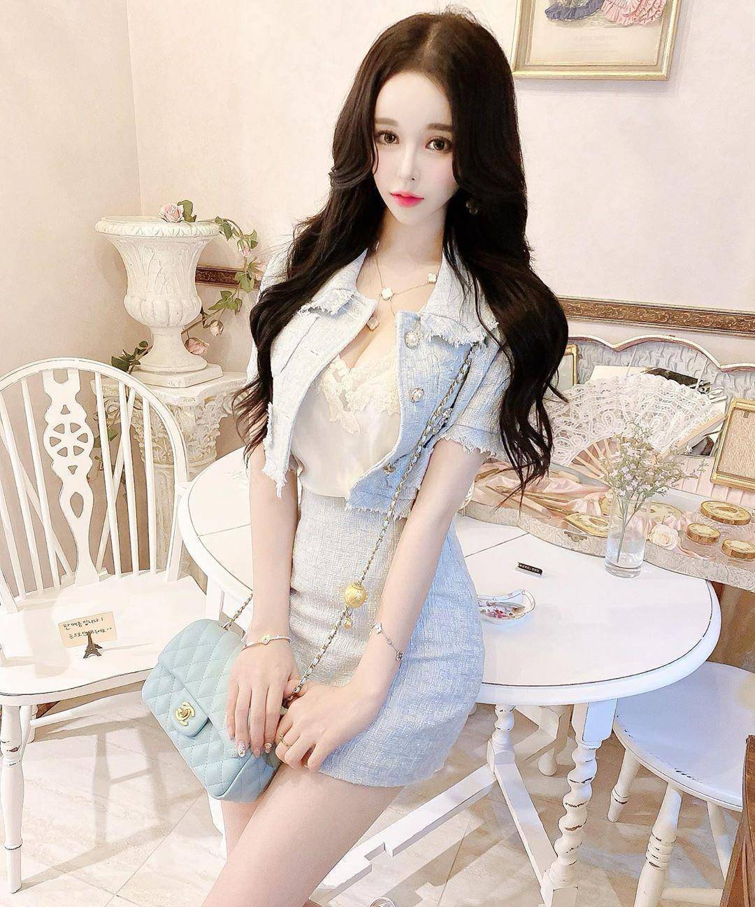 哈喽大家好,我是你们的小编:ins看世界,在这里小编每天都会跟大家