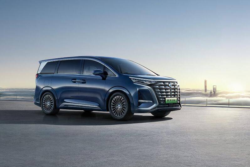 主攻20万mpv市场!