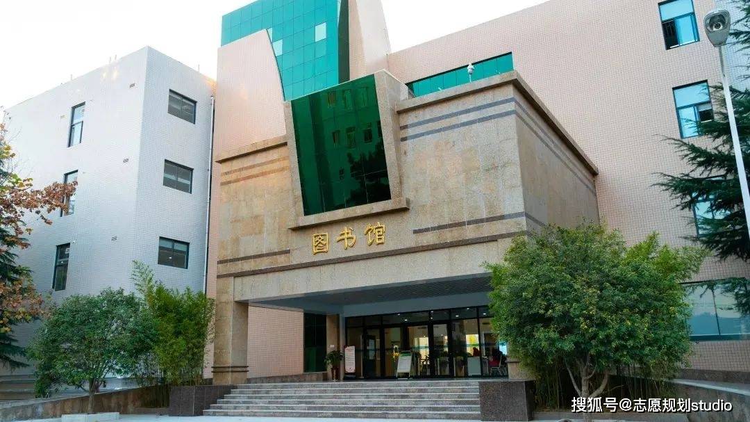院校介绍—郑州财税金融职业学院_专业_管理_测试