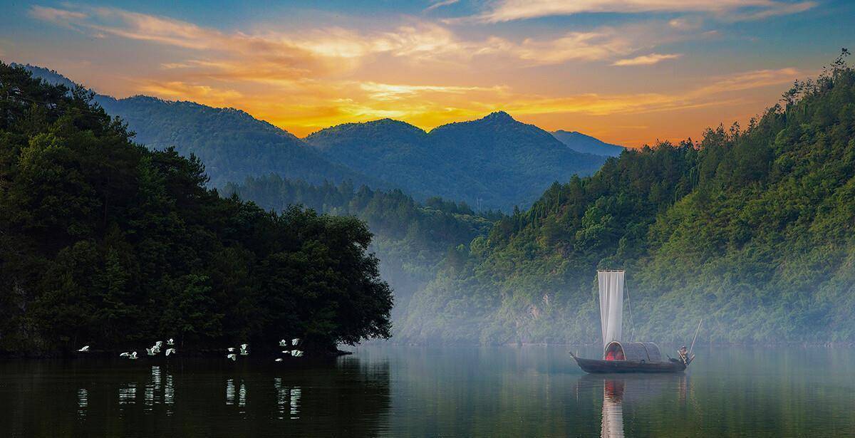 浙江高山第一城:拥有3573座超1000米高山,gdp却输给市