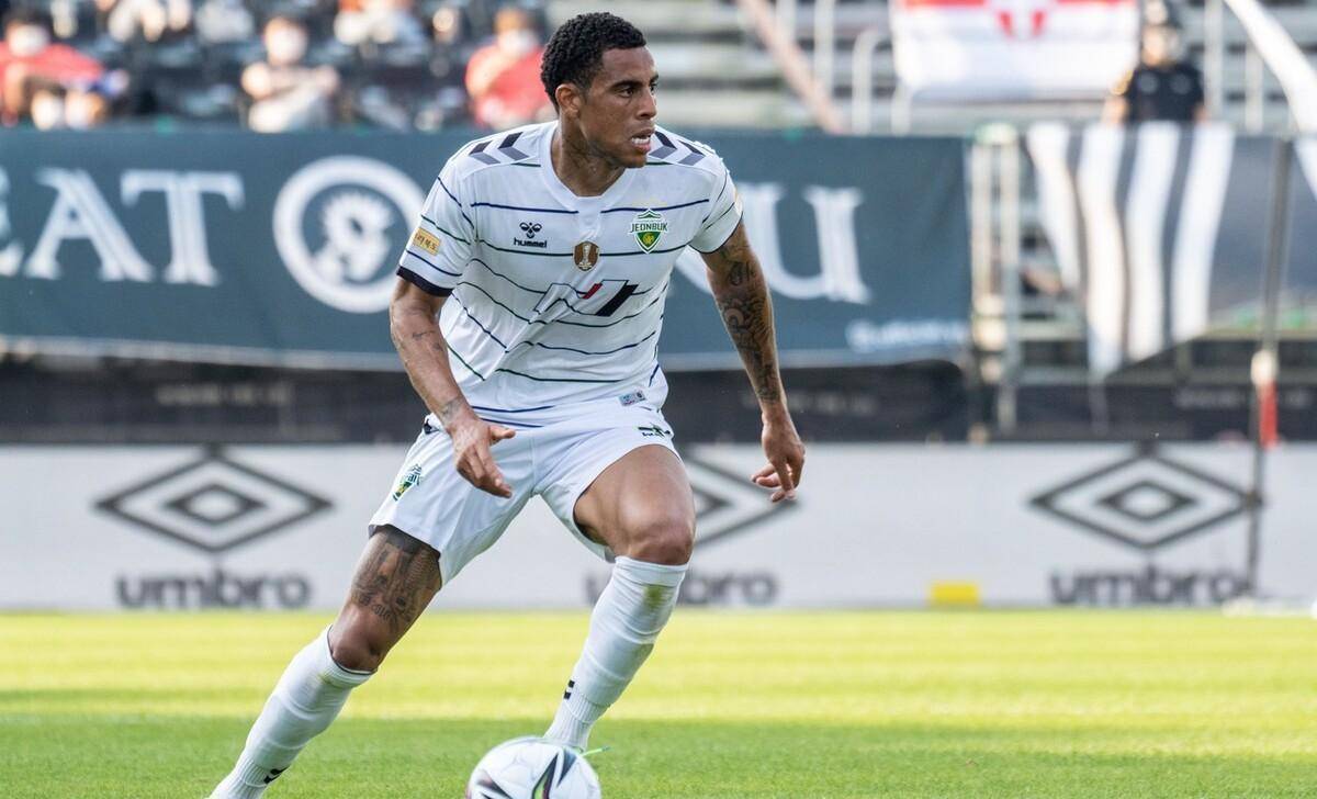 古斯塔沃,茹萨,沈子贵加盟上海海港,新赛季将展现强大竞争力_巴西