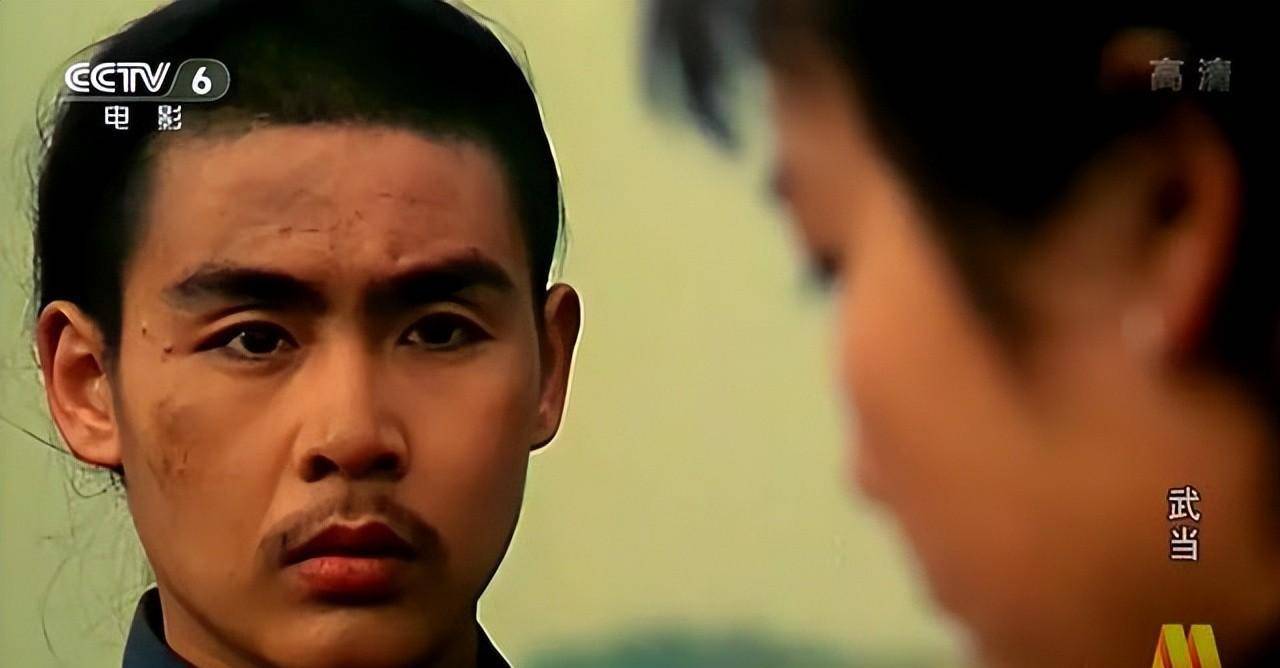 但不可否认的是他对这部电影所做的贡献,将武学上的长拳,刀术,棍术,地