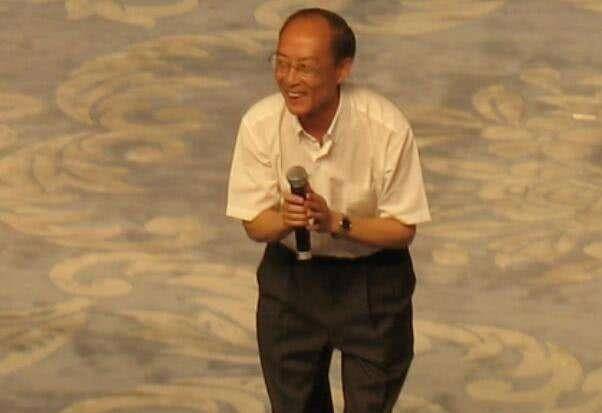 李慕良李慕良著名的京剧琴师,师承著名的京剧大师马连良,其曾经为