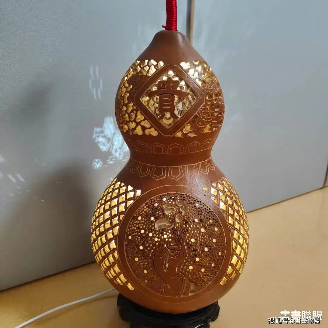 吕瑞葫芦雕刻艺术灯展作品_金凤_牡丹_西安