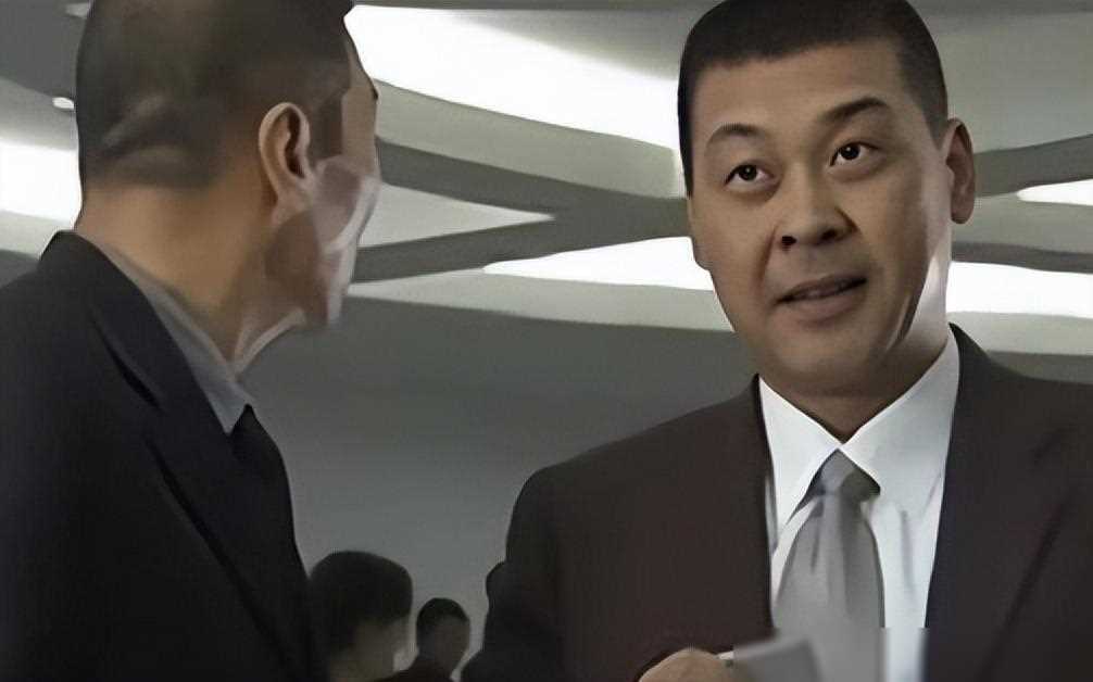 "老戏骨"侯传杲的消失,是整个演艺圈的悲哀和损失_爱情_故事_任淑文