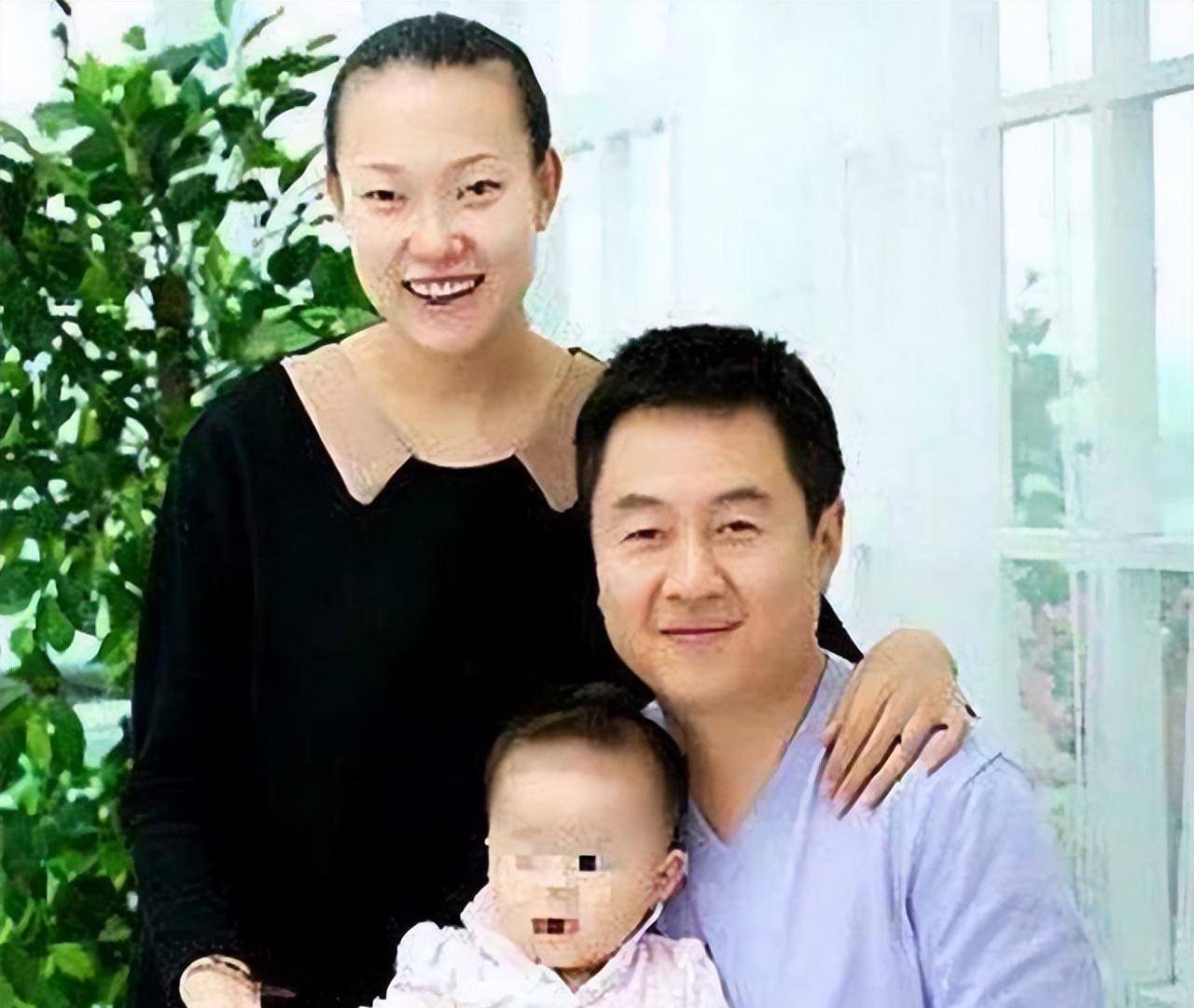 施之皓:一婚娶"乒乓女皇"曹燕华,二婚娶弟子李楠,今怎样了_生活_地方