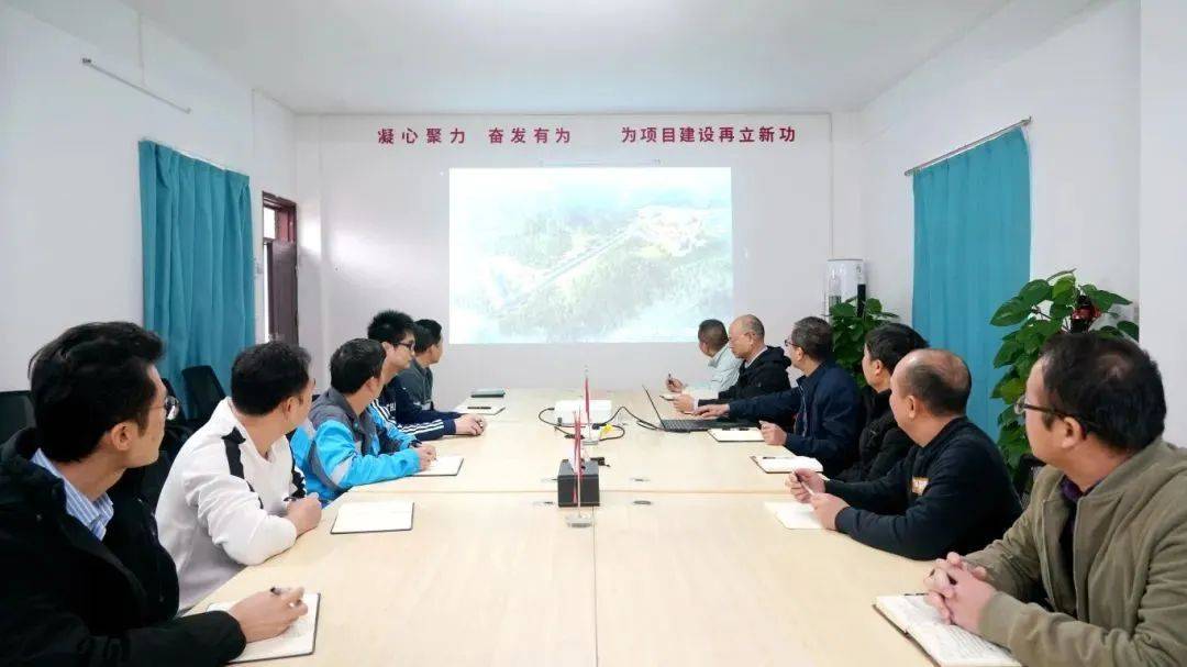 推进专项工作,参照平陆运河征拆模式,采取蹲点落实,统一指挥,挂图作战