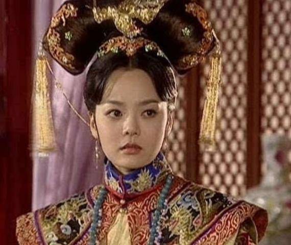 尽管身处娱乐圈,蔡琳却非常渴望爱情,只可惜她的感情之路不顺,在事业