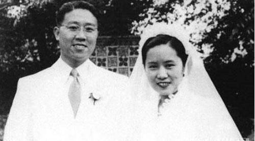 袁世凯这个当过83天"皇帝"的野心家,家中拥有一妻九妾.