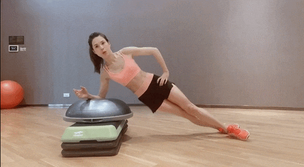 57岁李若彤身材如少女:我用这样运动抵抗衰老!_生活_锻炼_方式