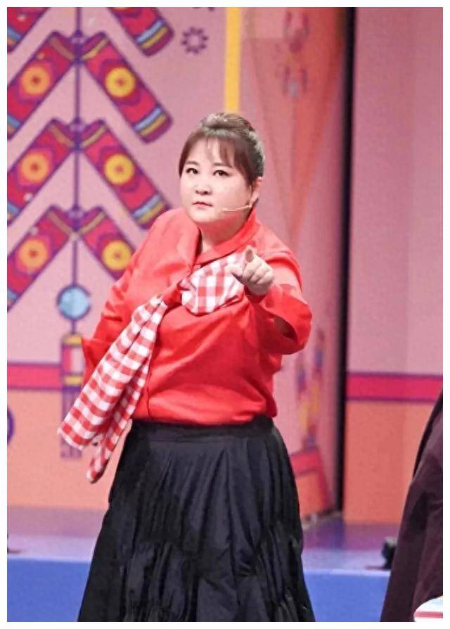 喜剧巨星贾玲:中国文化界的真正"芭比"典范!_故事_挑战_电影界