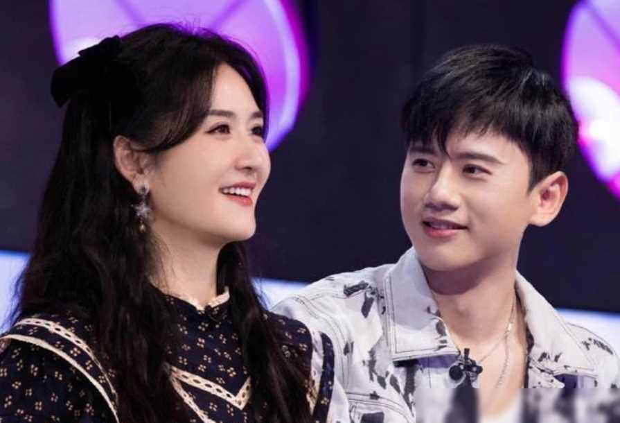 【收尾】:在娱乐圈的大舞台上,情感故事总是让人动容,而张杰和谢娜的 