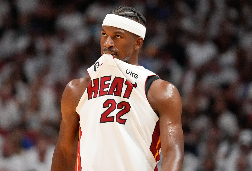 加上稳定的出勤率,优秀的防守表现,让他成为了顶薪球员.