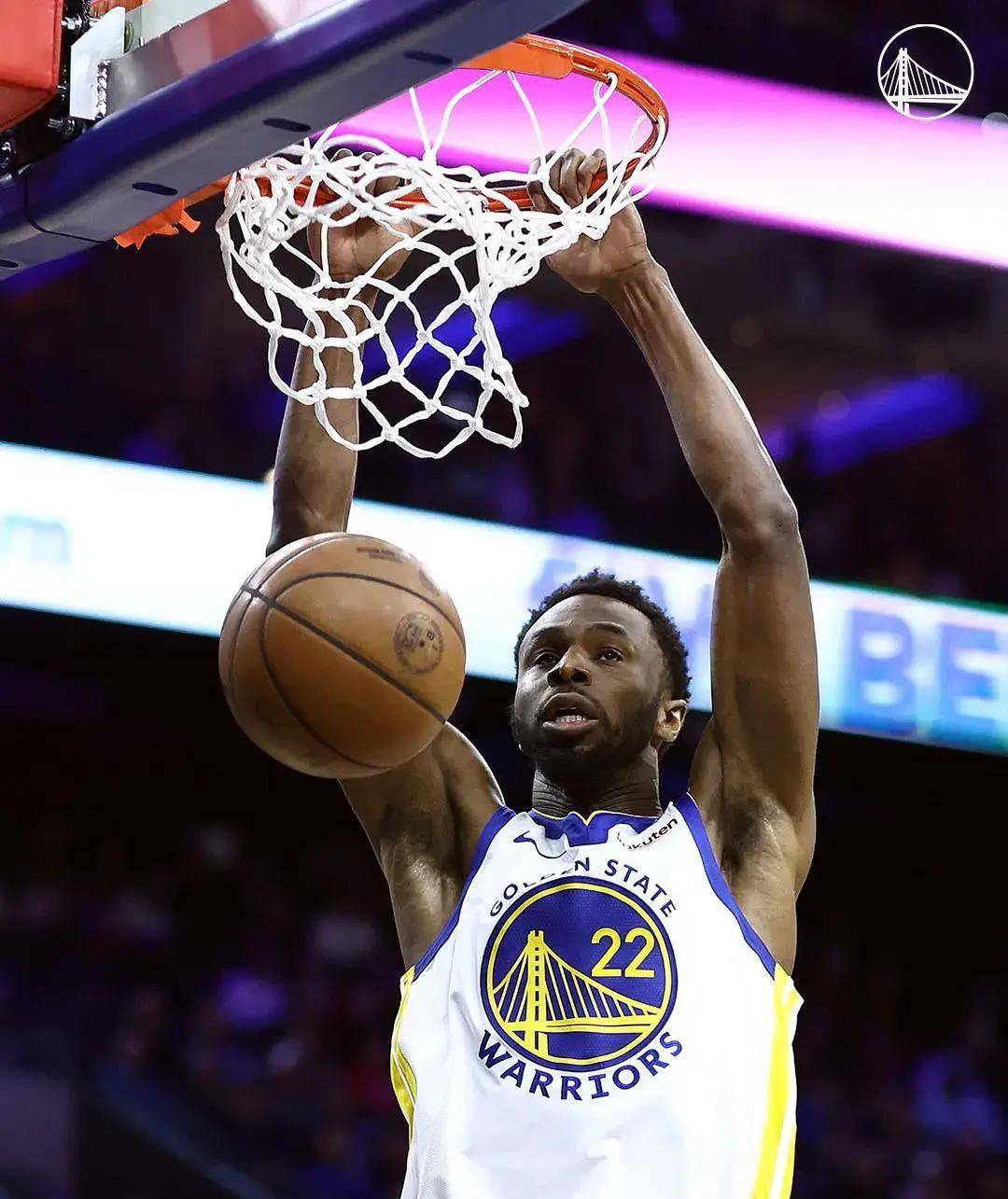 库里9分!勇士爆冷完胜76人!