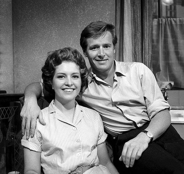 去年12月,英王查尔斯授予了比尔·罗切大英帝国勋章.