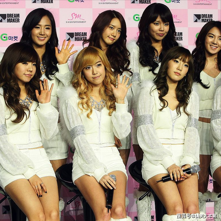 破亿神曲,少女时代啦啦队歌曲评价两极,称歌词太烧脑_网友_首歌