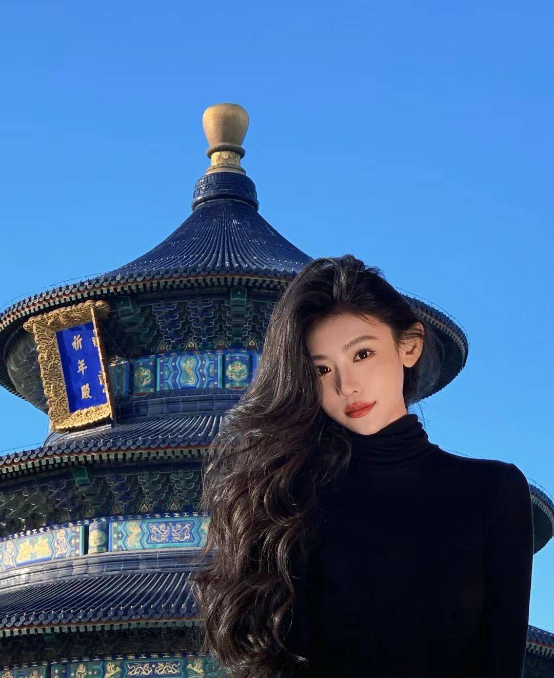 我们当时找的是北京一位当地有名的旅游规划师小熙帮我们安排的行程